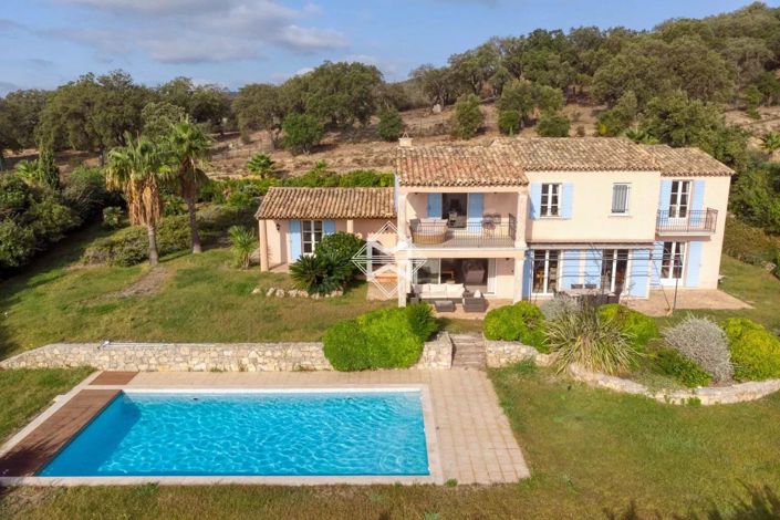 Image No.1-4 Bed House for sale