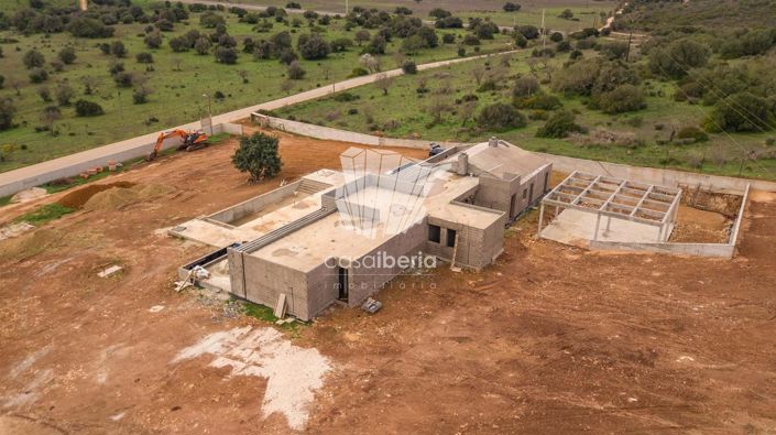 Image No.15-3 Bed House for sale