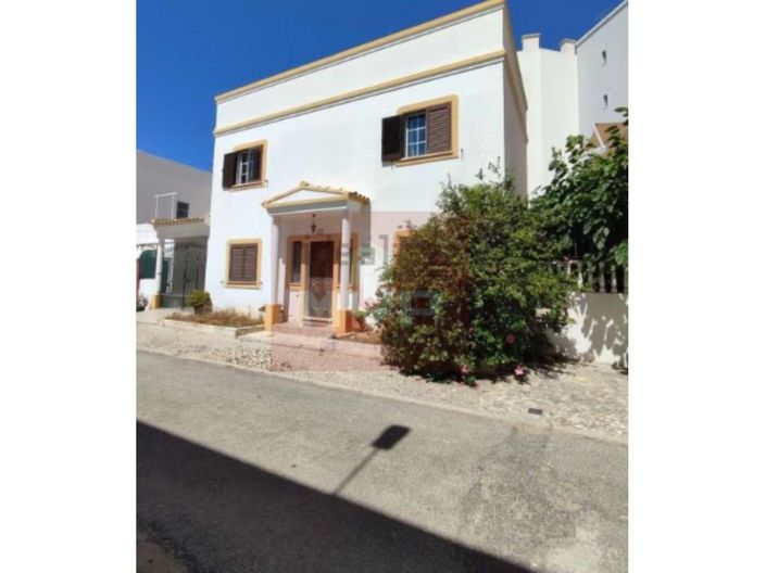 Image No.2-5 Bed House for sale