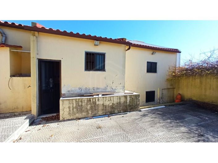 Image No.3-3 Bed House for sale