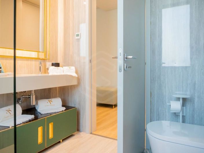 Image No.16-8 Bed House for sale