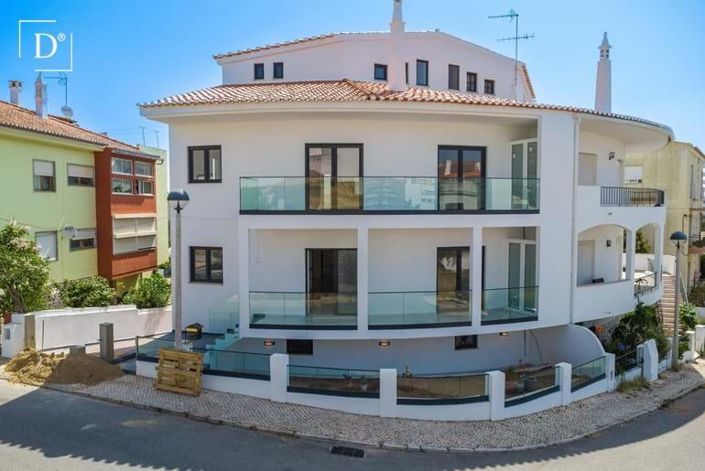 Image No.1-Maison de 6 chambres à vendre à Portimao