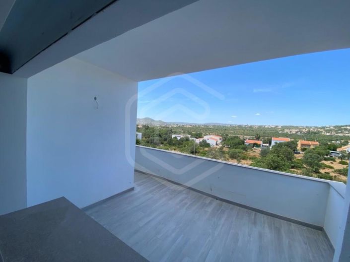 Image No.16-3 Bed Apartment for sale