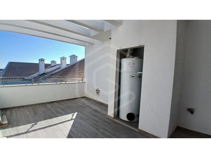 Image No.17-3 Bed Apartment for sale