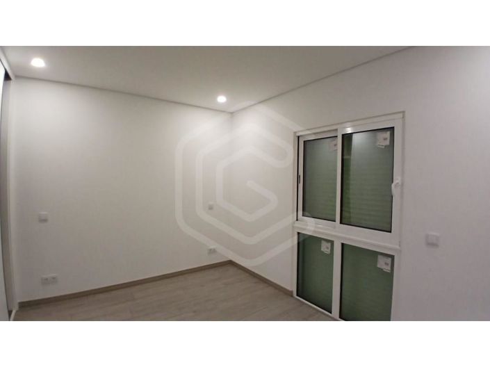 Image No.30-3 Bed Apartment for sale