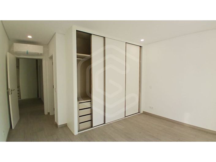 Image No.31-3 Bed Apartment for sale