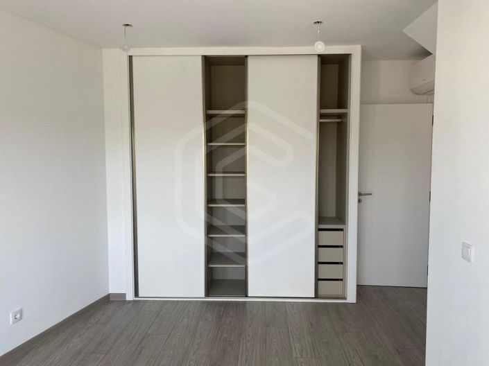 Image No.35-3 Bed Apartment for sale