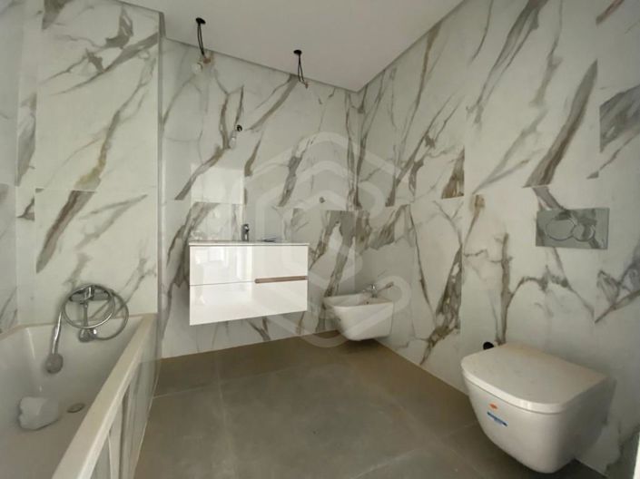 Image No.37-3 Bed Apartment for sale