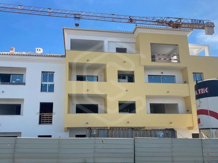 Image No.45-3 Bed Apartment for sale