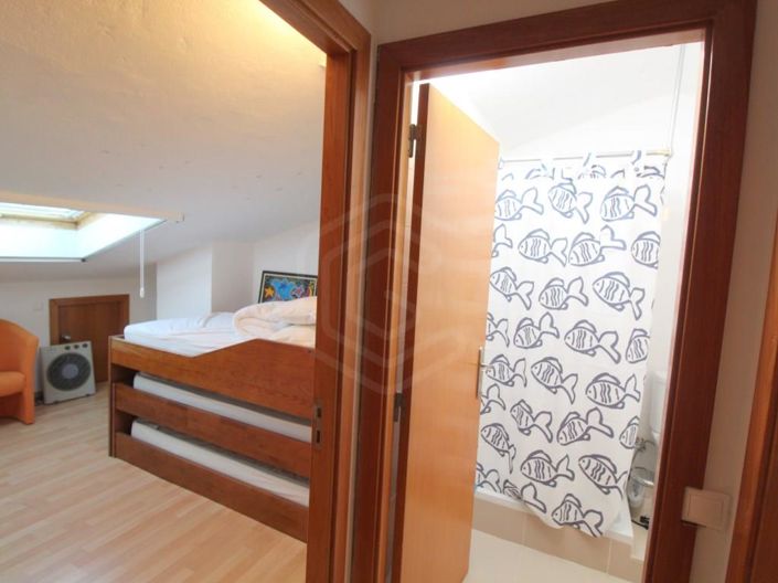 Image No.20-2 Bed House for sale