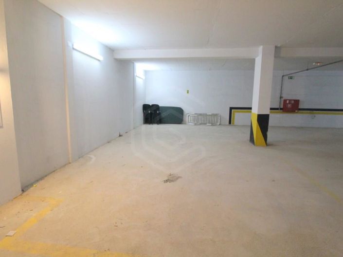 Image No.43-2 Bed House for sale