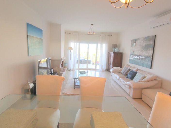 Image No.7-2 Bed House for sale