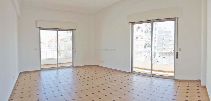 Image No.1-Appartement de 2 chambres à vendre à Portimao