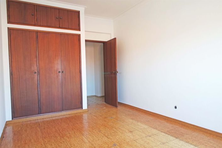 Image No.15-2 Bed Apartment for sale