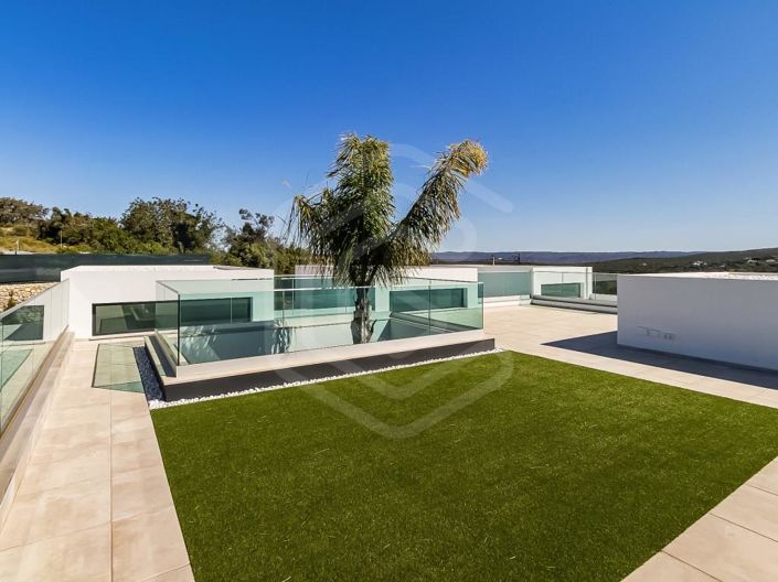 Image No.24-5 Bed House for sale