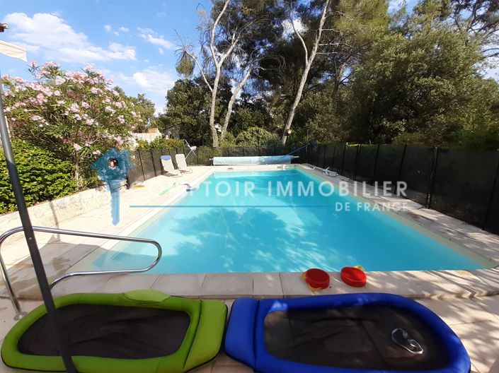 Image No.1-3 Bed House for sale