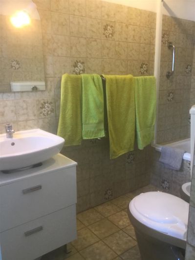 Image No.10-9 Bed House for sale