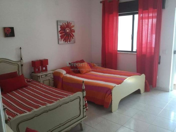 Image No.9-9 Bed House for sale