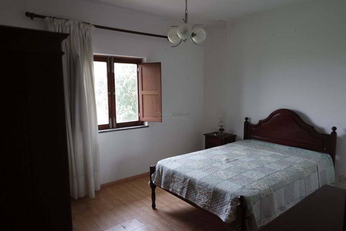 Image No.13-5 Bed House for sale