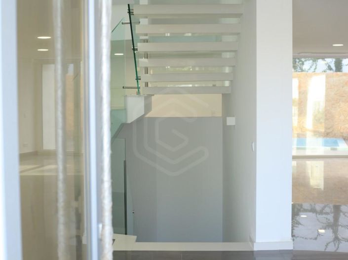 Image No.7-4 Bed House for sale