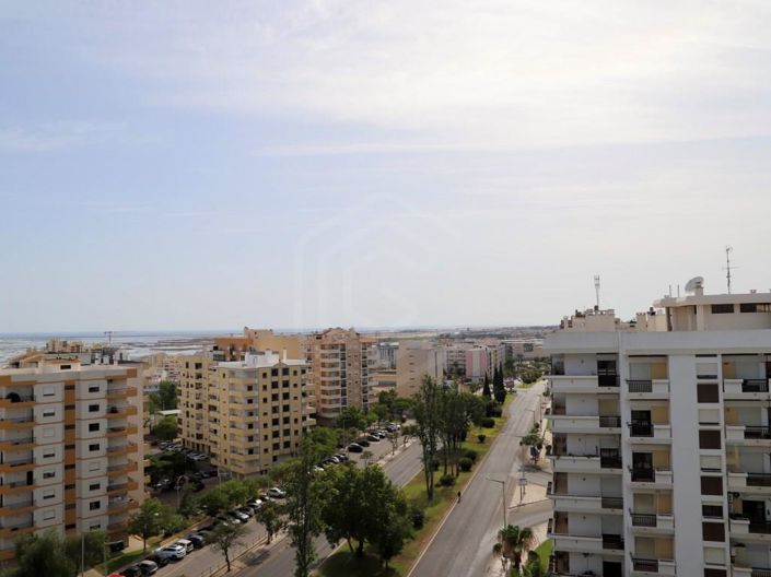 Image No.25-2 Bed Apartment for sale