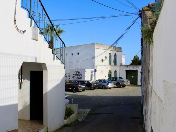 Image No.21-2 Bed House for sale