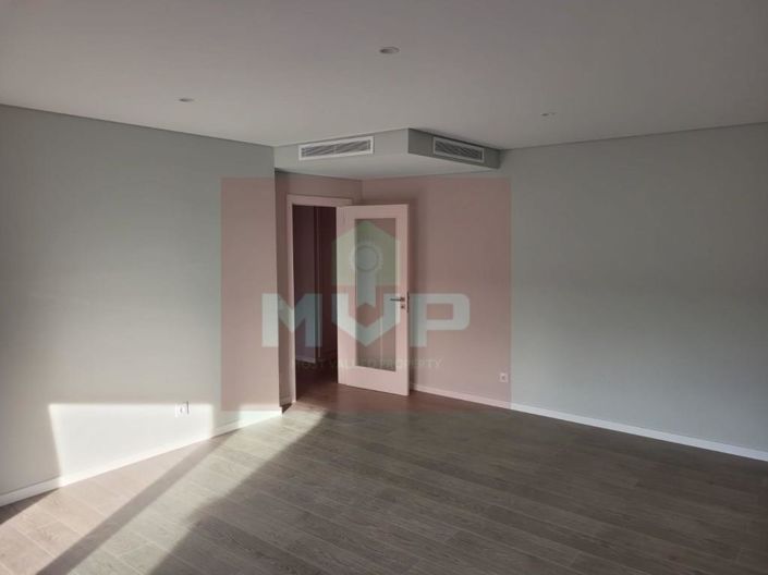 Image No.21-Appartement de 2 chambres à vendre à Montenegro