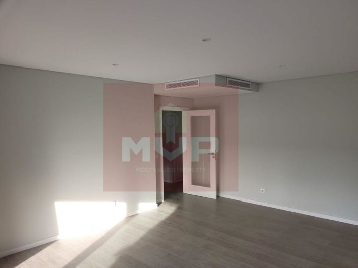 Image No.22-2 Bed Apartment for sale