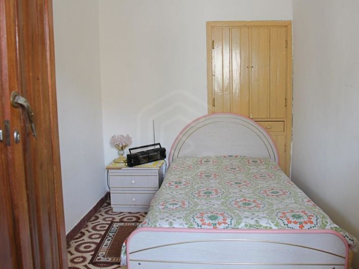 Image No.11-2 Bed House for sale