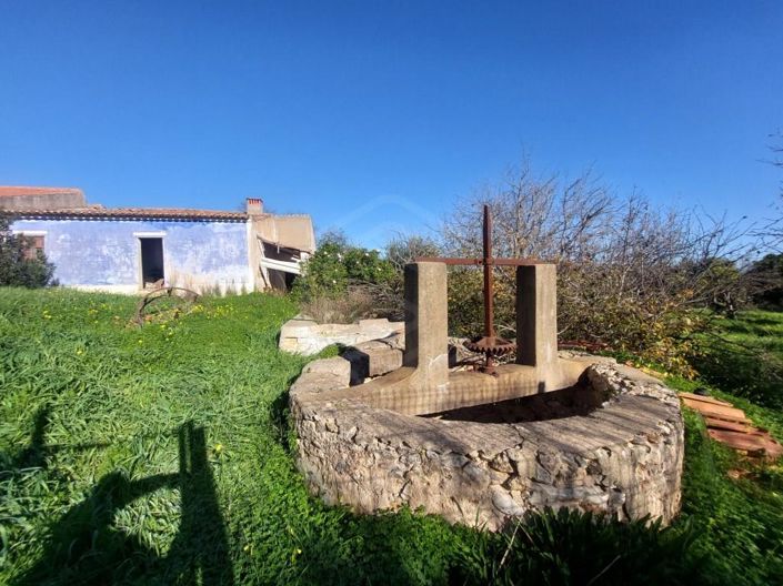 Image No.1-2 Bed House for sale