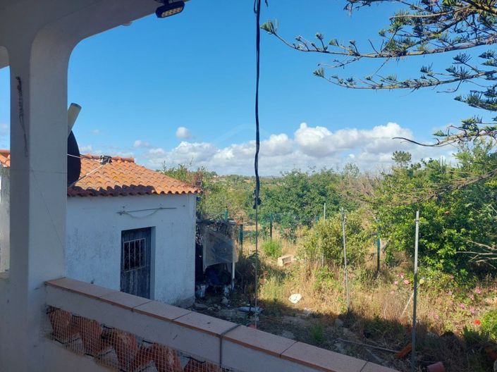 Image No.12-2 Bed House for sale