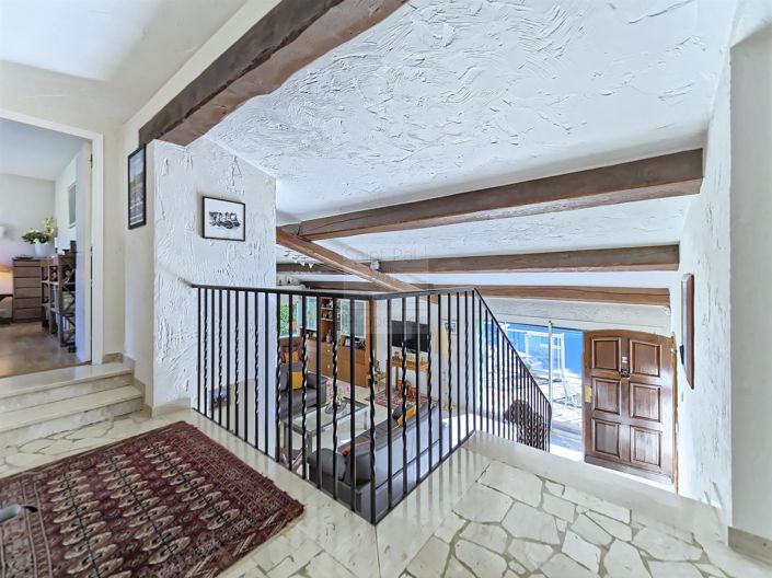 Image No.17-4 Bed House for sale