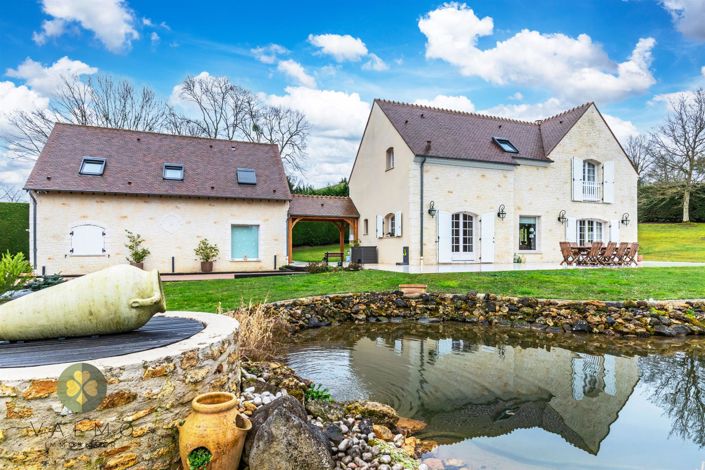Image No.1-5 Bed House for sale
