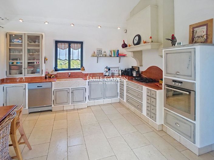 Image No.8-4 Bed House for sale