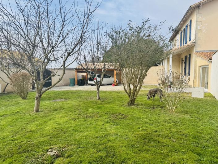 Image No.1-3 Bed House for sale