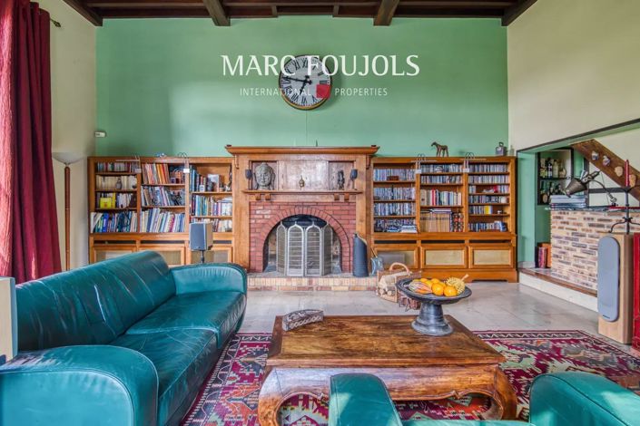 Image No.3-5 Bed House for sale