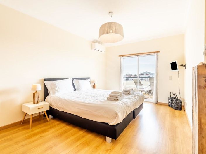 Image No.10-2 Bed Apartment for sale