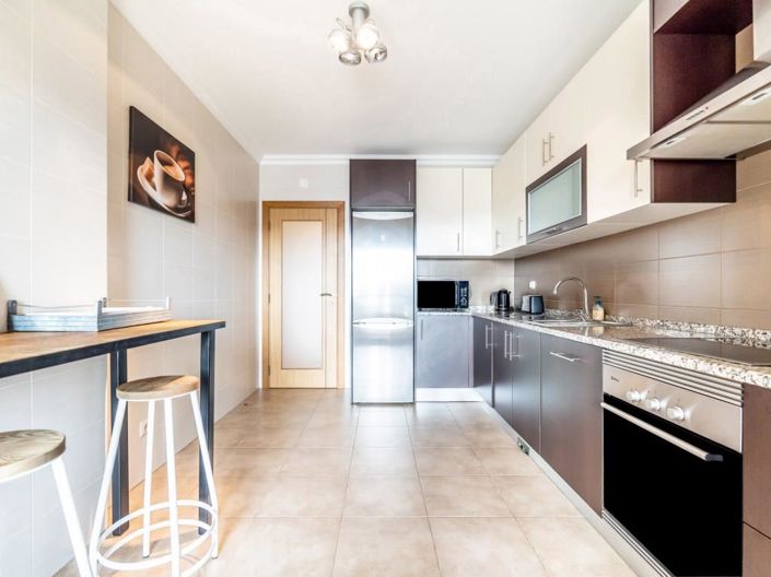 Image No.8-2 Bed Apartment for sale