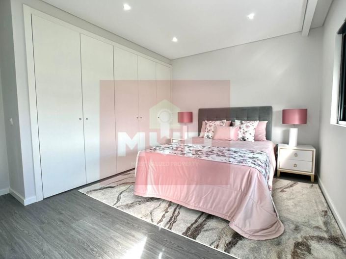 Image No.1-3 Bed Apartment for sale