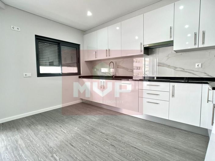 Image No.14-3 Bed Apartment for sale