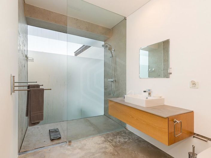 Image No.13-5 Bed House for sale