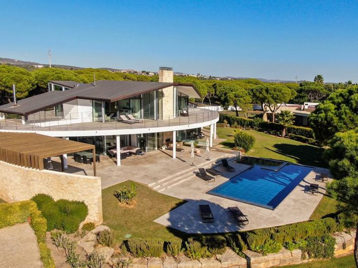 Image No.2-5 Bed House for sale