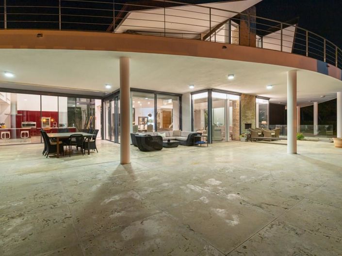 Image No.28-5 Bed House for sale