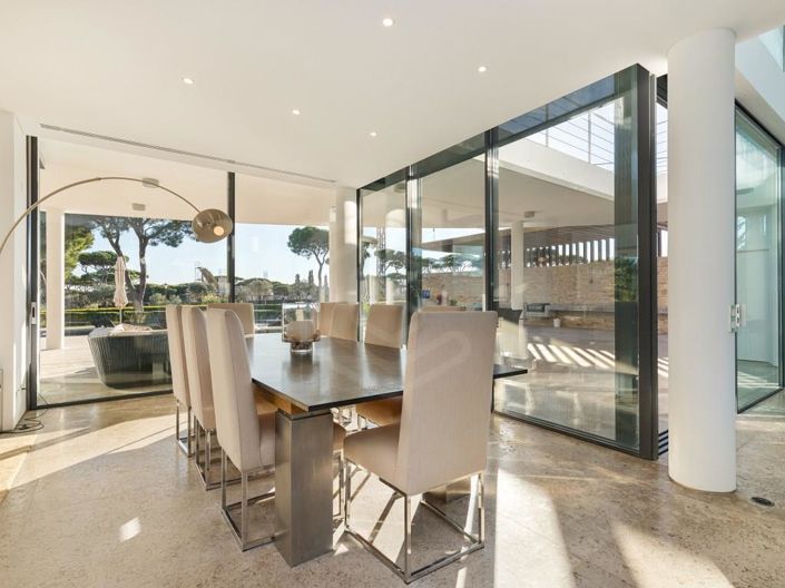 Image No.4-5 Bed House for sale