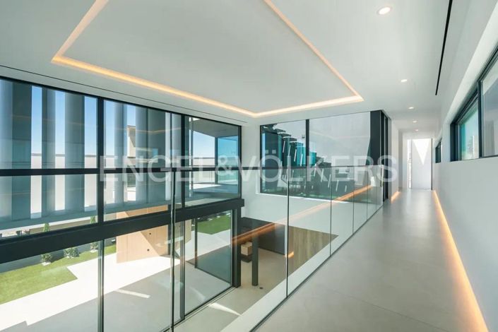 Image No.22-5 Bed House for sale