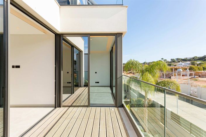 Image No.23-3 Bed House for sale