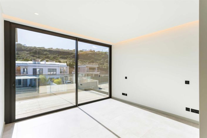 Image No.24-3 Bed House for sale