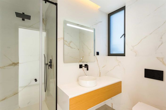 Image No.25-3 Bed House for sale