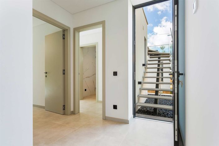 Image No.27-3 Bed House for sale