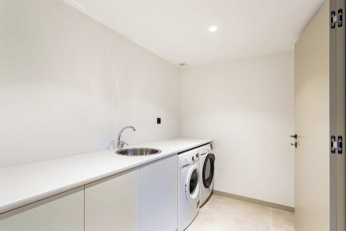 Image No.35-3 Bed House for sale